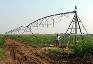 South African farmer Pieter van der Westhuizen at one of his Senter 360 centre pivots. South African farmer Pieter van der Westhuizen at one of his Senter 360 centre pivots.