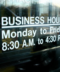 business hours200x240