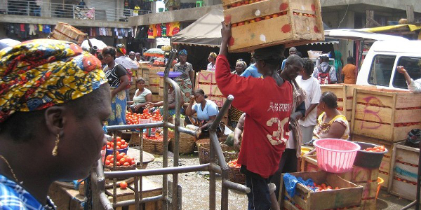 Informal market Ghana 600x300