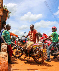 Tanzania road 200x240