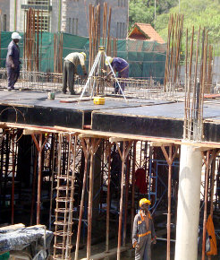 Workers busy constructing the Morningside Office Park Workers busy constructing the Morningside Office Park