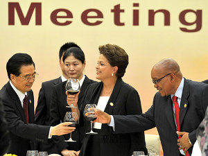 President of China Hu Jintao proposes a toast to South African President Zuma during the BRICS leaders meeting luncheon held at the Hilton Hotel in Sanya, China. President of China Hu Jintao proposes a toast to South African President Zuma during the BRICS leaders meeting luncheon held at the Hilton Hotel in Sanya, China.