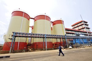 SIFCA's palm oil refinery in Abidjan. SIFCA's palm oil refinery in Abidjan.