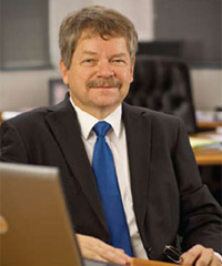 Peter Staude 2 200x240
