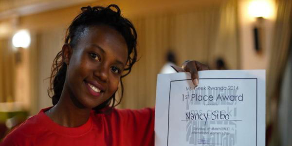 Nancy Sibo (21) founded Miheha Straw Bags Products in 2013, a social enterprise that manufactures a variety of handcrafted products – such as handbags, earrings and belts – made of recycled plastic drinking straws.